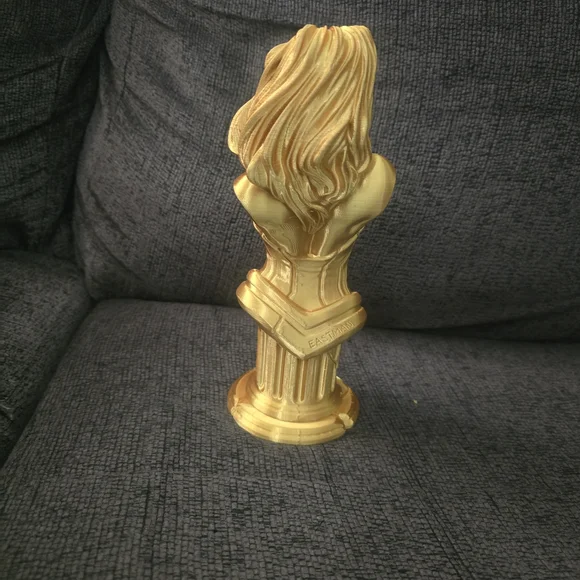 Wonder Woman Gold Bust 3-D Printed Statue - Picture 3 of 3